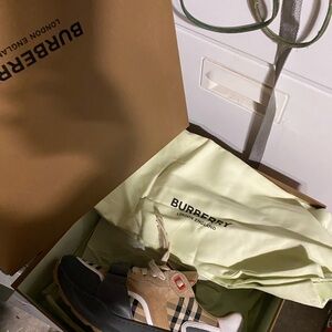 Gently used high end. Men’s sizes 10.5 and 11 euro size 44 from NEIMAN MARCUS